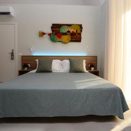 Dimora Del Cuore Guest House In Centro Vieste Bagian luar foto