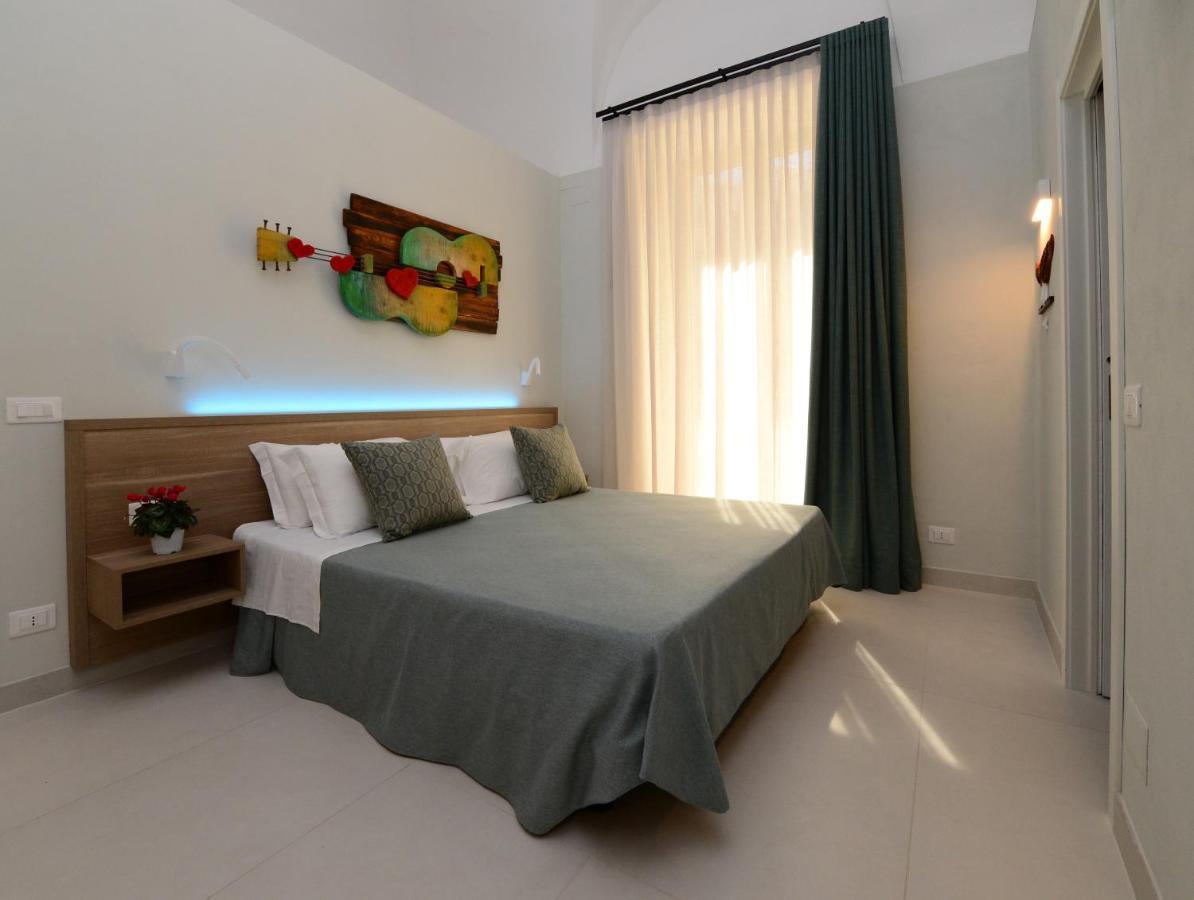 Dimora Del Cuore Guest House In Centro Vieste Bagian luar foto